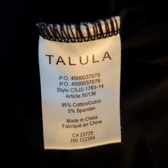 Aritzia Talula Shirt Sleeved Crop Shirt; Size L - Picture 4 of 4